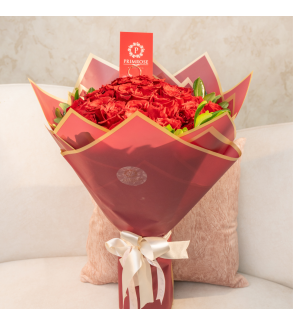 RAMO DE 50 ROSAS