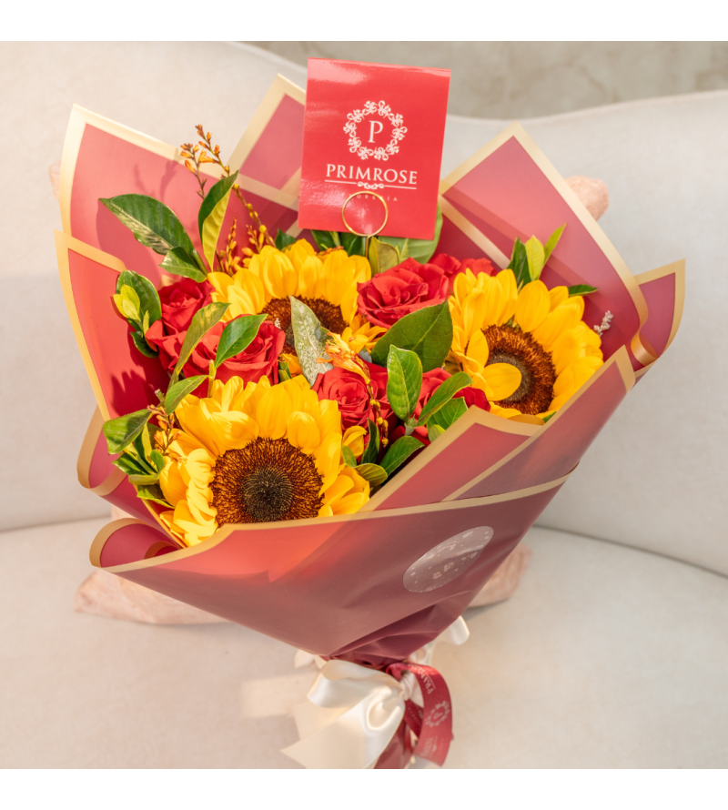 RAMO DE 3 GIRASOLES Y 6 ROSAS