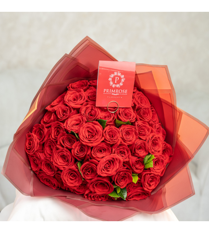 RAMO DE 50 ROSAS